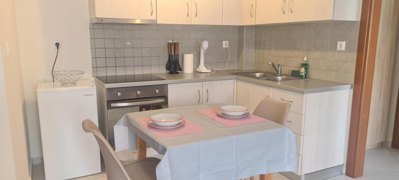 Sergios Apartments 12 Nea Chili ภายนอก รูปภาพ